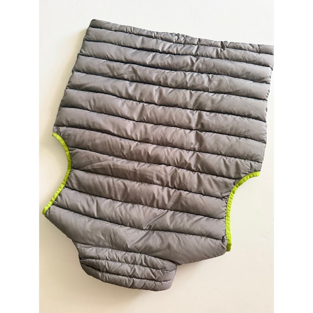 Patagonia Boys' Large Down Sweater Vest - Gray & Green - Picture 6 of 8